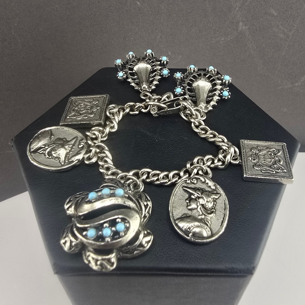 Vintage Estate Charm Bracelet Silver Tone Heraldic Coin Faux Turquoise 7.5in